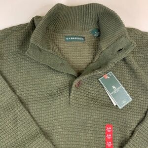 G.H. Bass &Co. stretch knit waffle pullover sweater mock collar 3 button closure